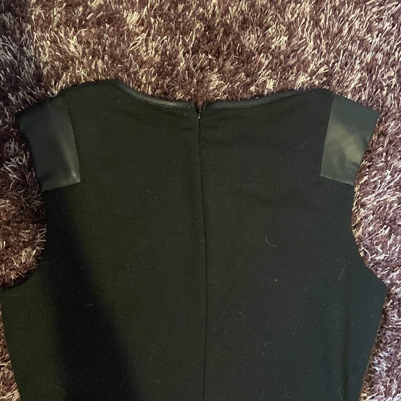 Kardashian Kollection dress - Picture 11 of 11